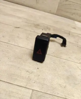 Mazda 3 II Hazard light switch BP4K664H0 03750330