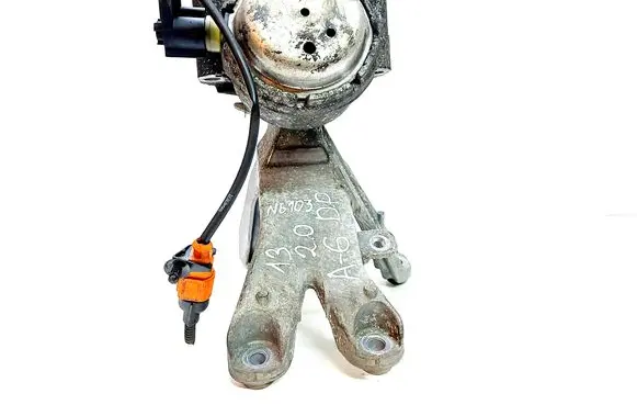 Audi A6 S6 C7 4G Engine mount bracket 8K0199308BE