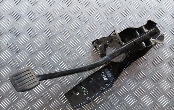 Land Rover Range Rover Evoque L538 Brake pedal GJ322D094AB