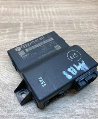 Audi A4 S4 B8 8K Gateway control module 8T0907468K 403213