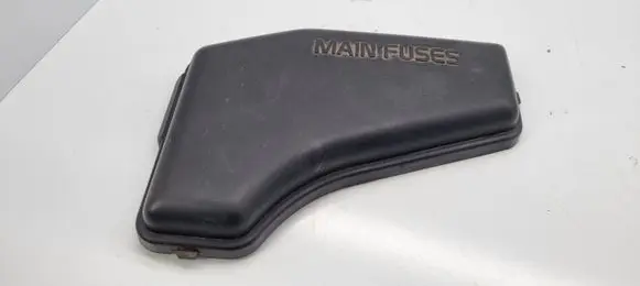 Volvo S70 V70 V70 XC Fuse box cover 9456707 9456708