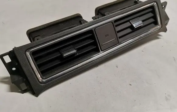 Dash center air vent grill