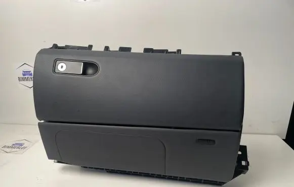Mercedes-Benz CLS C218 X218 Glove box A2186800291