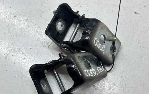 Citroen C5 Aircross Front door hinge set 1608322680