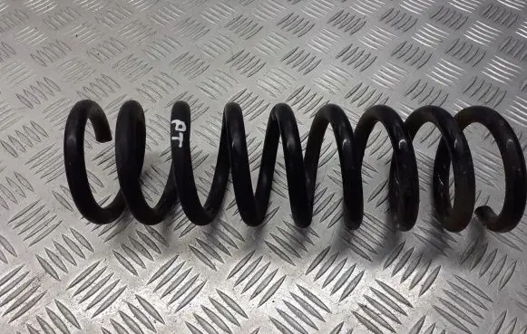 Mercedes-Benz C W202 Rear coil spring