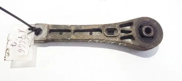 Volkswagen PASSAT B6 Engine mount bracket 3c0199855a