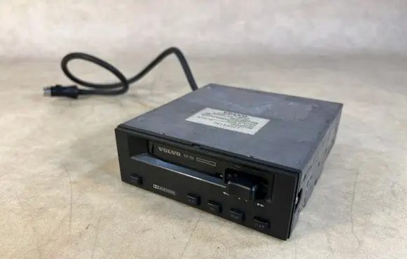 Volvo 960 Radio/GPS head unit trim 78184022
