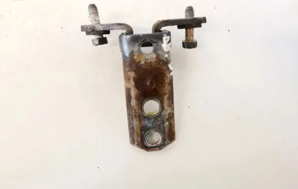 Mitsubishi Outlander Front door upper hinge