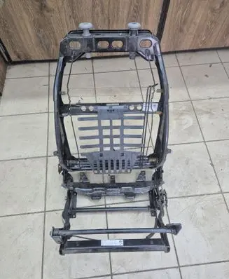 Volkswagen Transporter - Caravelle T5 Front driver seat 7H0881303E 7H0881617F 7H0881045BE