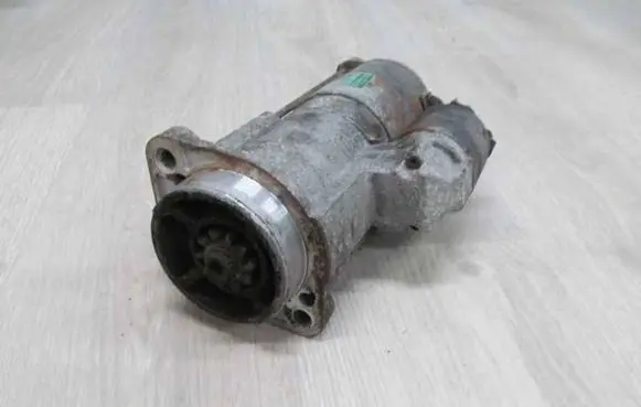 Hyundai H-1, Starex, Satellite Starter motor DSL4A020 1250825 29993