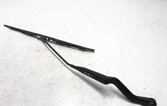 Front wiper blade arm