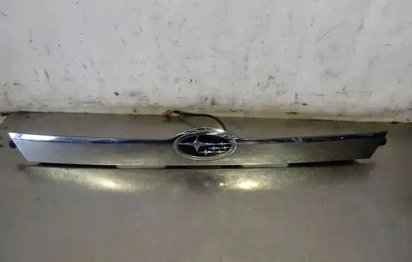 Subaru Impreza III Tailgate/trunk/boot open switch 
