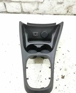 Opel Corsa E Gear shifter surround trim plastic 13390689 7068