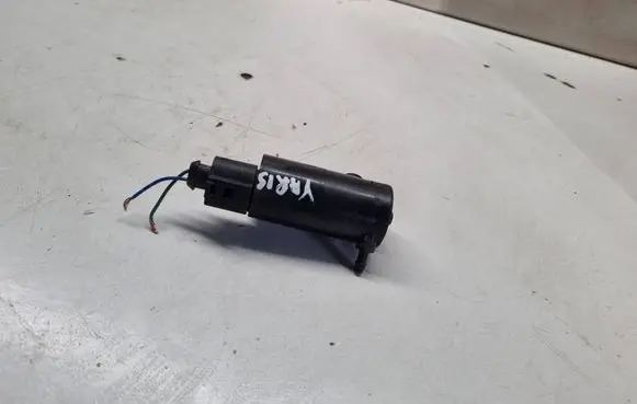 Toyota Yaris Windscreen/windshield washer pump 30357 641398 080424A
