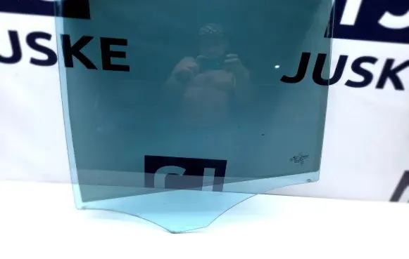 Mercedes-Benz ML W164 Rear door window glass 43R000004