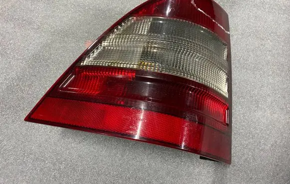 Mercedes-Benz ML W163 Rear/tail lights A1638200364