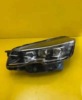 Peugeot 508 RXH Headlight/headlamp 9807241780