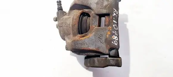 Land Rover Freelander 2 - LR2 Front brake caliper