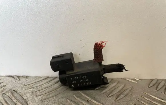 BMW 5 F10 F11 Turbo solenoid valve 7810831
