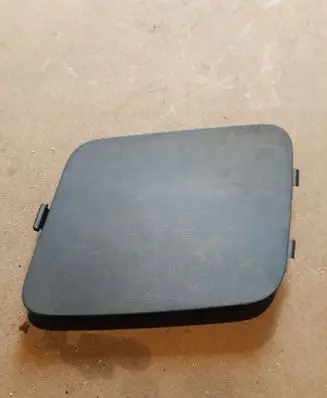 Trunk/boot lower side trim panel