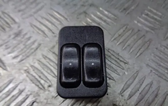 Opel Zafira A Front door window switch trim 90561086