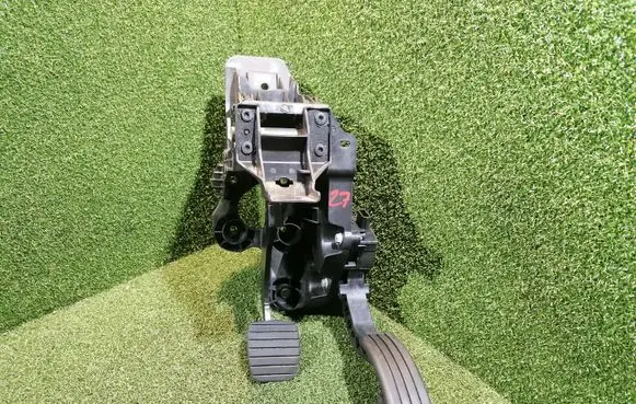 Brake pedal