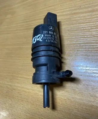 Mercedes-Benz S W221 Windscreen/windshield washer pump 2218690121 C1302