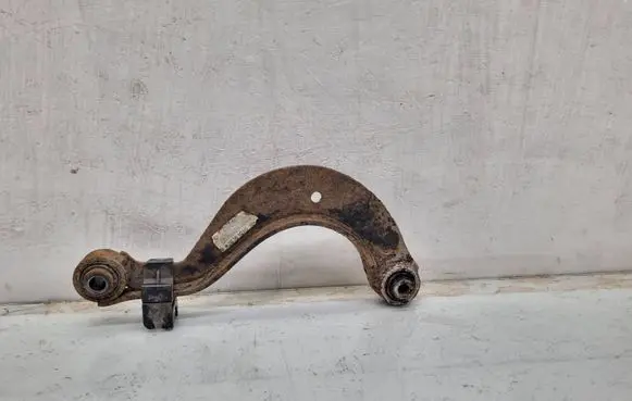Rear control arm