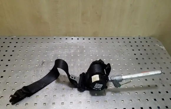 Volvo V70 Rear seatbelt 39859392 6061536R0C