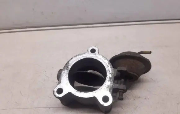 Mitsubishi Galant Throttle body valve 