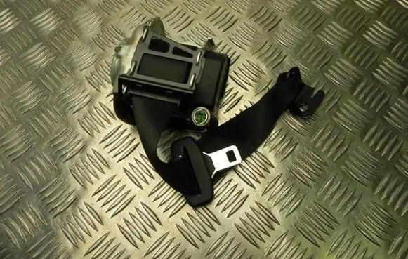 BMW X1 F48 F49 Front seatbelt 7425071