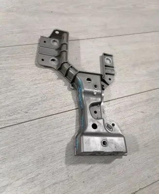 Land Rover Range Rover Velar Engine mounting bracket J8A2-17K898-AF