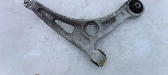 Hyundai Kona I Front lower control arm/wishbone