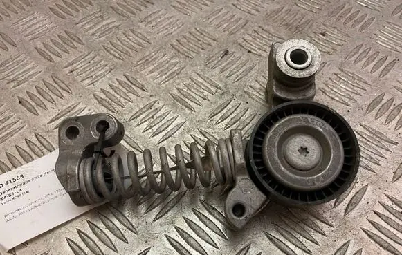 Volvo XC90 Alternator belt tensioner 