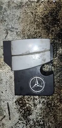 Mercedes-Benz C W203 Engine cover (trim) a1110100967