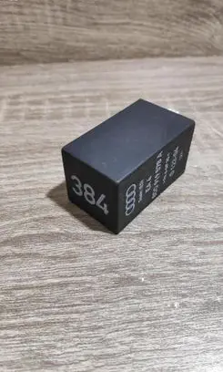 Volkswagen PASSAT B5 Other relay 8D0919578A 384