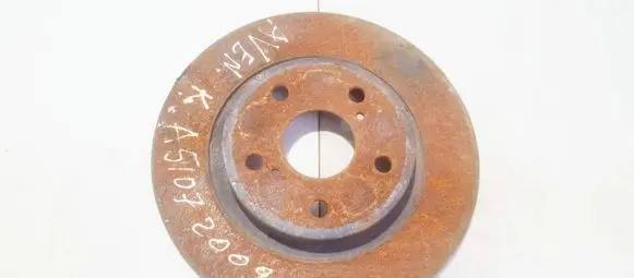 Toyota Avensis T270 Rear brake disc neventiliuojamas