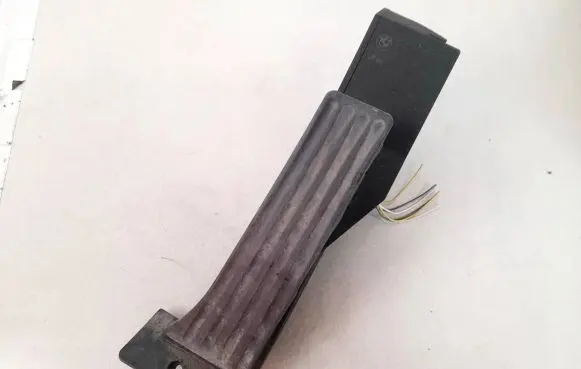 BMW 5 E60 E61 Accelerator throttle pedal 3542676693102 35426766931-02