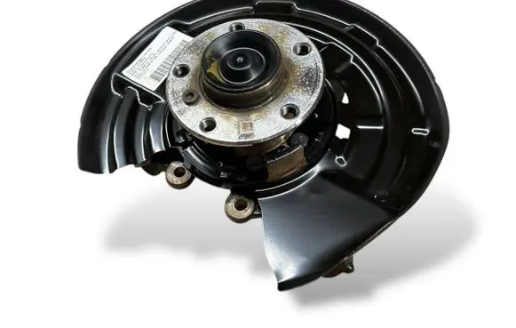 Rear wheel hub spindle/knuckle