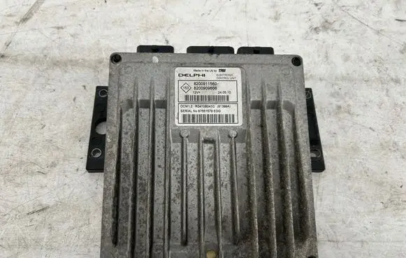 Seat Leon (1P) Engine control unit/module 8200911560 R0410B041C 8200909666