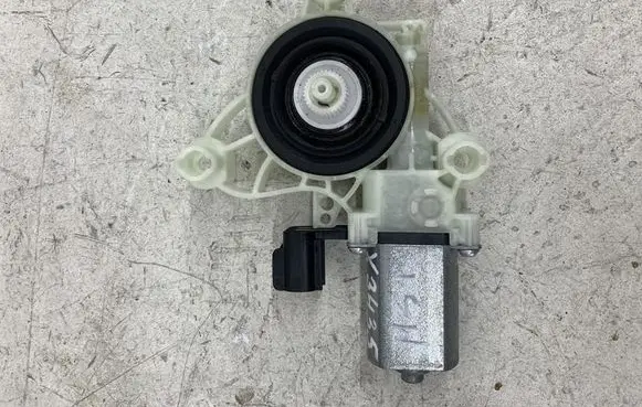 Ford Puma Front door window regulator motor A7565914A389