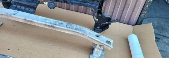 Renault Clio III Radiator support slam panel 131313