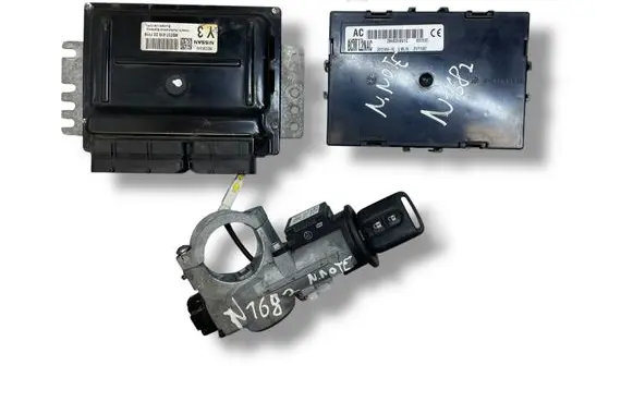 Nissan Note (E11) Engine ECU kit and lock set MEC37510 28590AX600 284B2EM01C