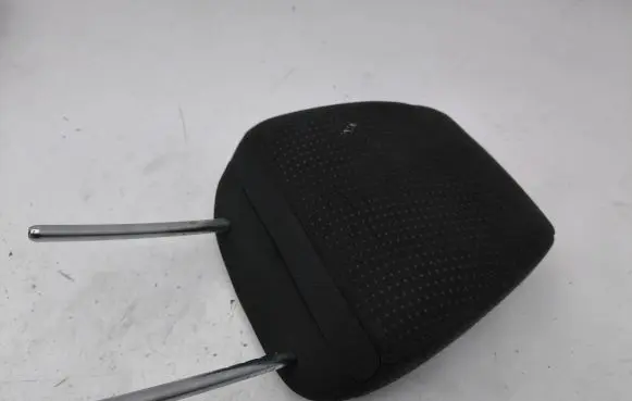 Honda CR-V Front seat headrest 