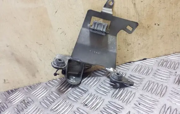 BMW X5 E53 Other engine bay part