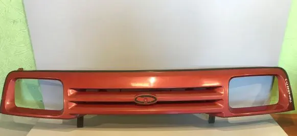 Ford Sierra Front bumper upper radiator grill