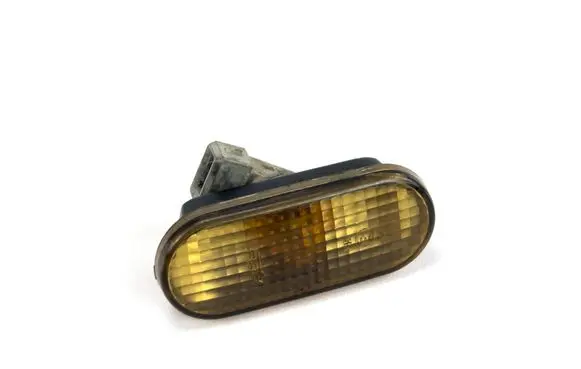Volkswagen Golf III Front fender indicator light 3A0949117B