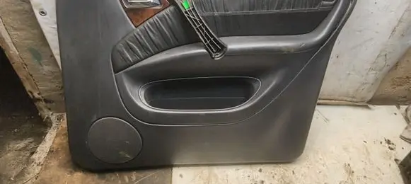 Mercedes-Benz ML W163 Front door card panel trim 