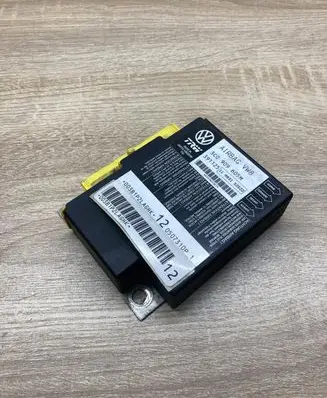 Volkswagen PASSAT B6 Airbag control unit/module 3C0909605M