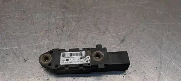 Mercedes-Benz E W211 Airbag deployment crash/impact sensor 0028201326